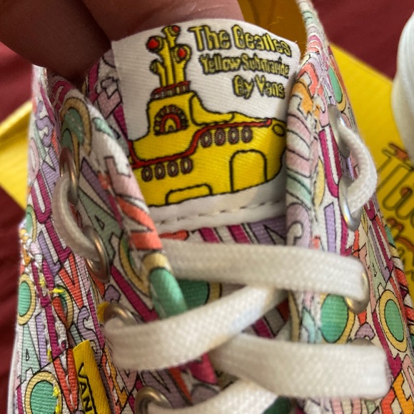 RARE Yellow Submarine LE Vans - Picture 6 of 15